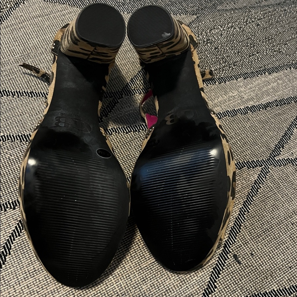 Gianni Bini Leopard Print Heels with Gold Stones - Picture 7 of 7